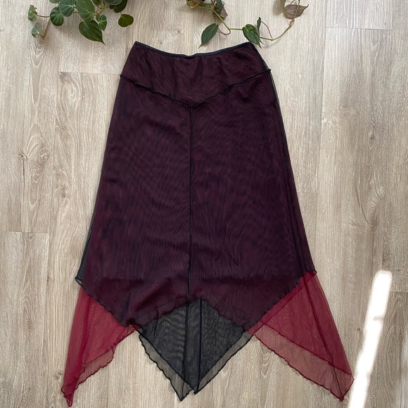 Vintage y2k Black and Dark Pink Mesh Asymmetrical Midi Skirt goth Fairycore - Picture 5 of 8